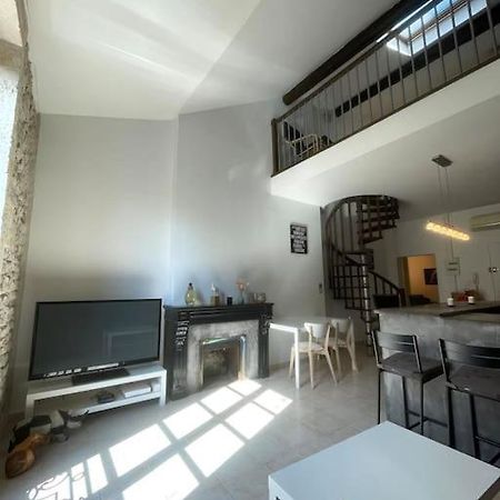 Bel Appartement T2 Nimes Arenes Exterior photo